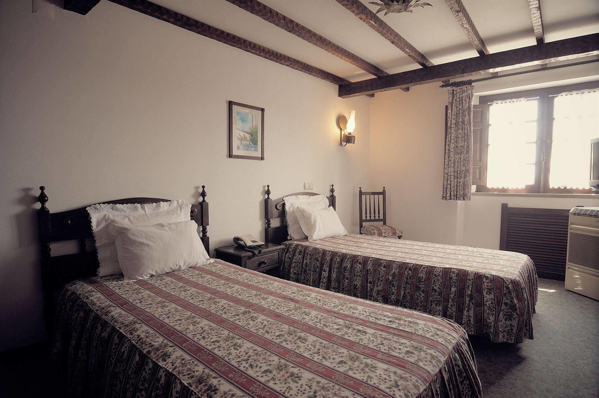 Rainha Santa Isabel - Obidos History Hotel エクステリア 写真