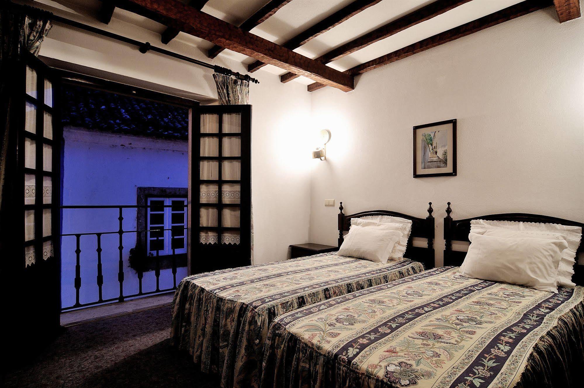 Rainha Santa Isabel - Obidos History Hotel エクステリア 写真